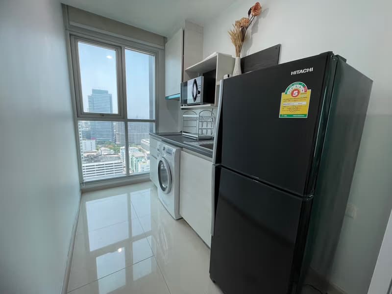 2 Bed Condo for Rent and Sale  Near Huai Khwang MRT