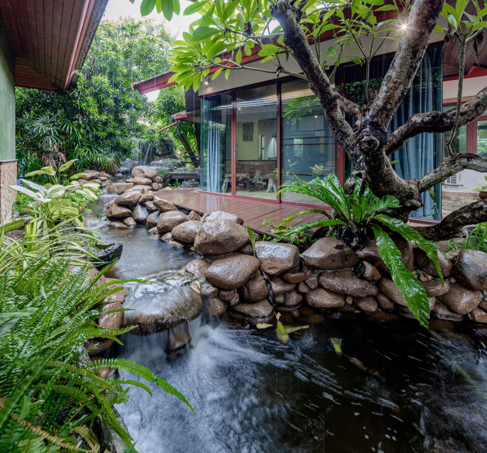 7 ห้องนอน บ้าน สำหรับ ขาย ใน Mueang Chiang Mai - Image 2
