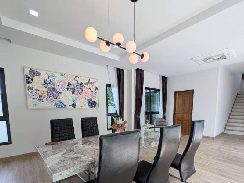 4 Bed House for Sale in Hang Dong District