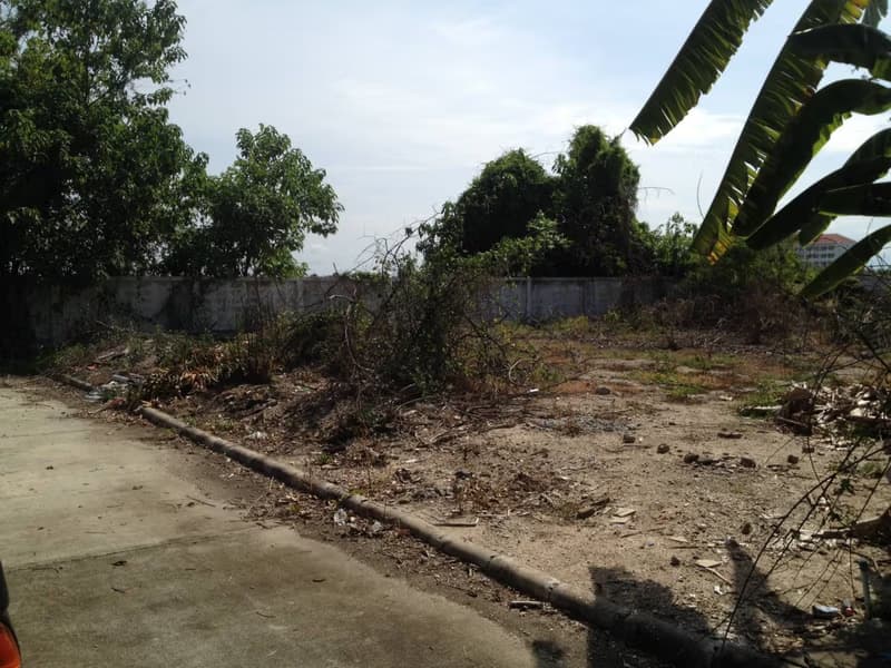  Land for Sale in Hang Dong