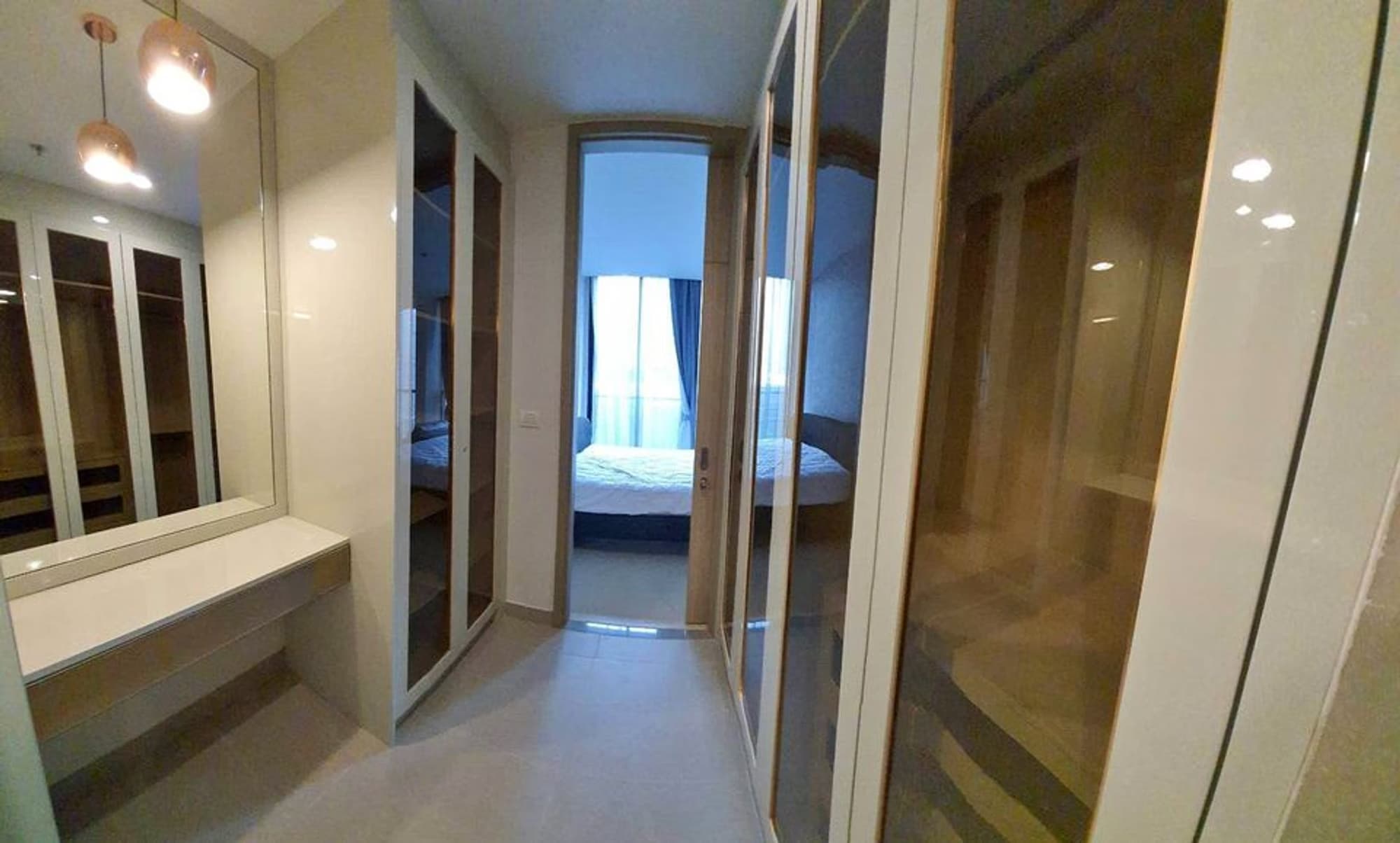 1 Bed Condo for Rent and Sale  Near Phloen Chit BTS - Image 3
