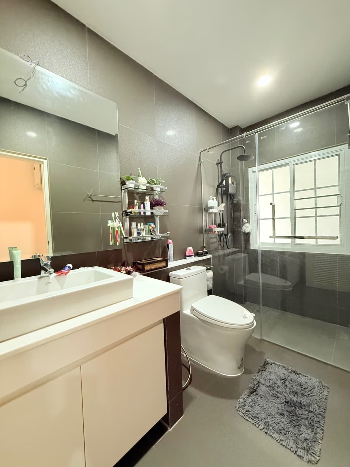 5 Bed House for Rent and Sale in Hang Dong - Image 47