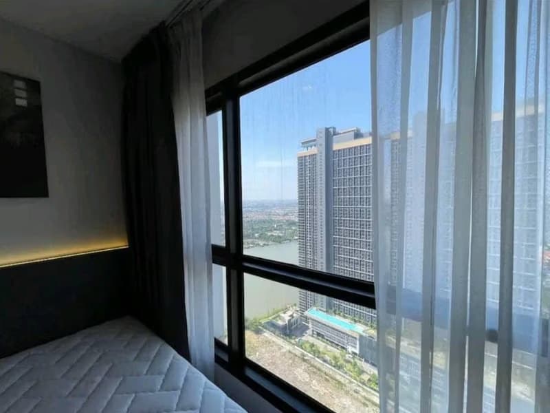 2 Bed Condo for Rent  Near Surasak BTS