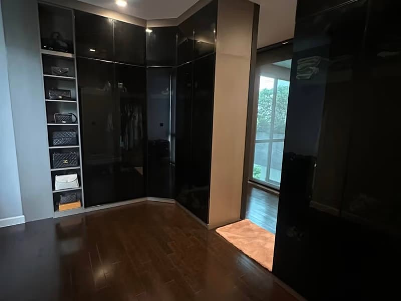4 Bed House for Rent in Saphan Sung