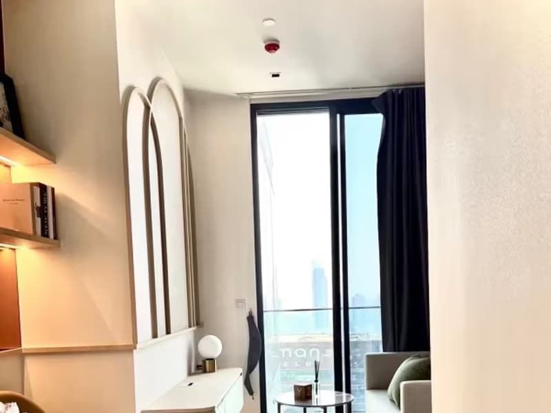 1 Bedroom Condo