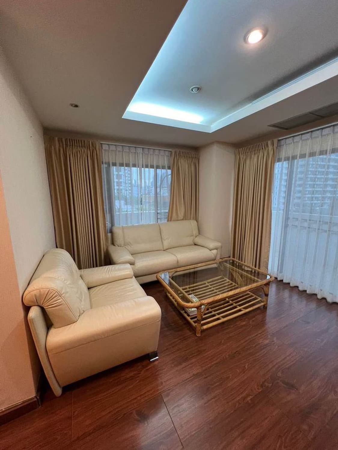 2 Bed Condo for Rent in Khlong Toei - Image 1