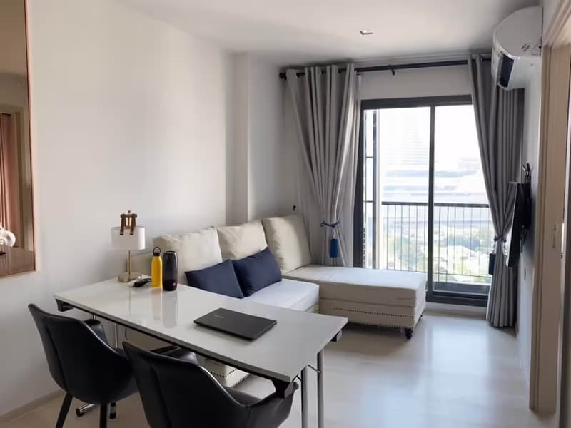 Condo for Sale at Life One Wireless