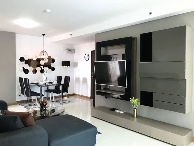 2 Bed Condo for Sale in Huai Khwang
