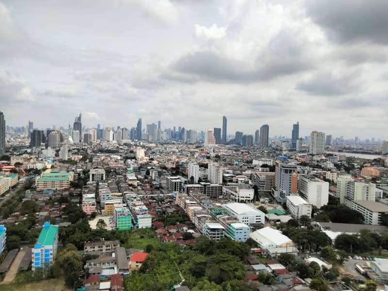 2 Bed Condo for Sale in Thon Buri
