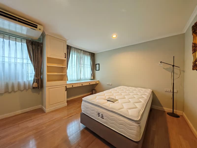 2 Bed Condo for Rent in Pathum Wan