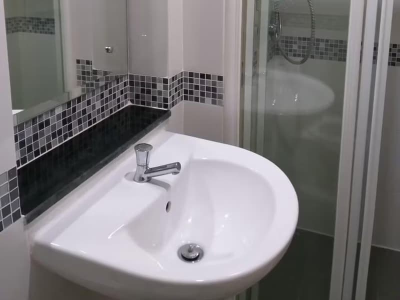 1 Bedroom Condo