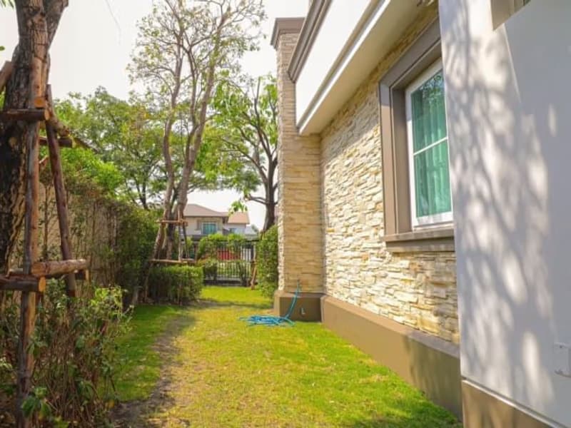4 Bed House for Rent and Sale in Bang Na
