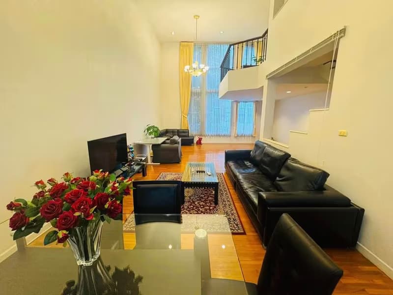 Townhouse for Rent at Baan klang Krung (British Town - Thonglor)