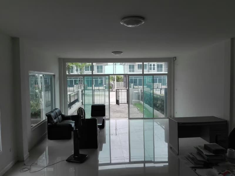 2 Bed Townhouse for Rent in Doi Saket