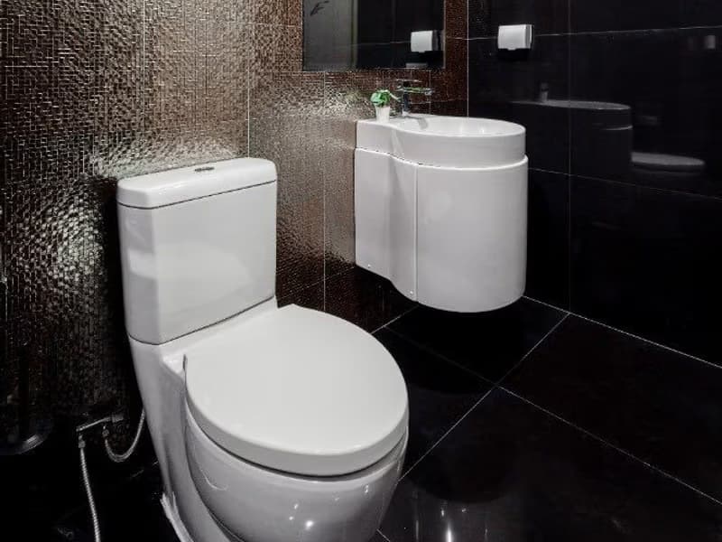 2 Bed Condo for Rent and Sale in Khlong Toei