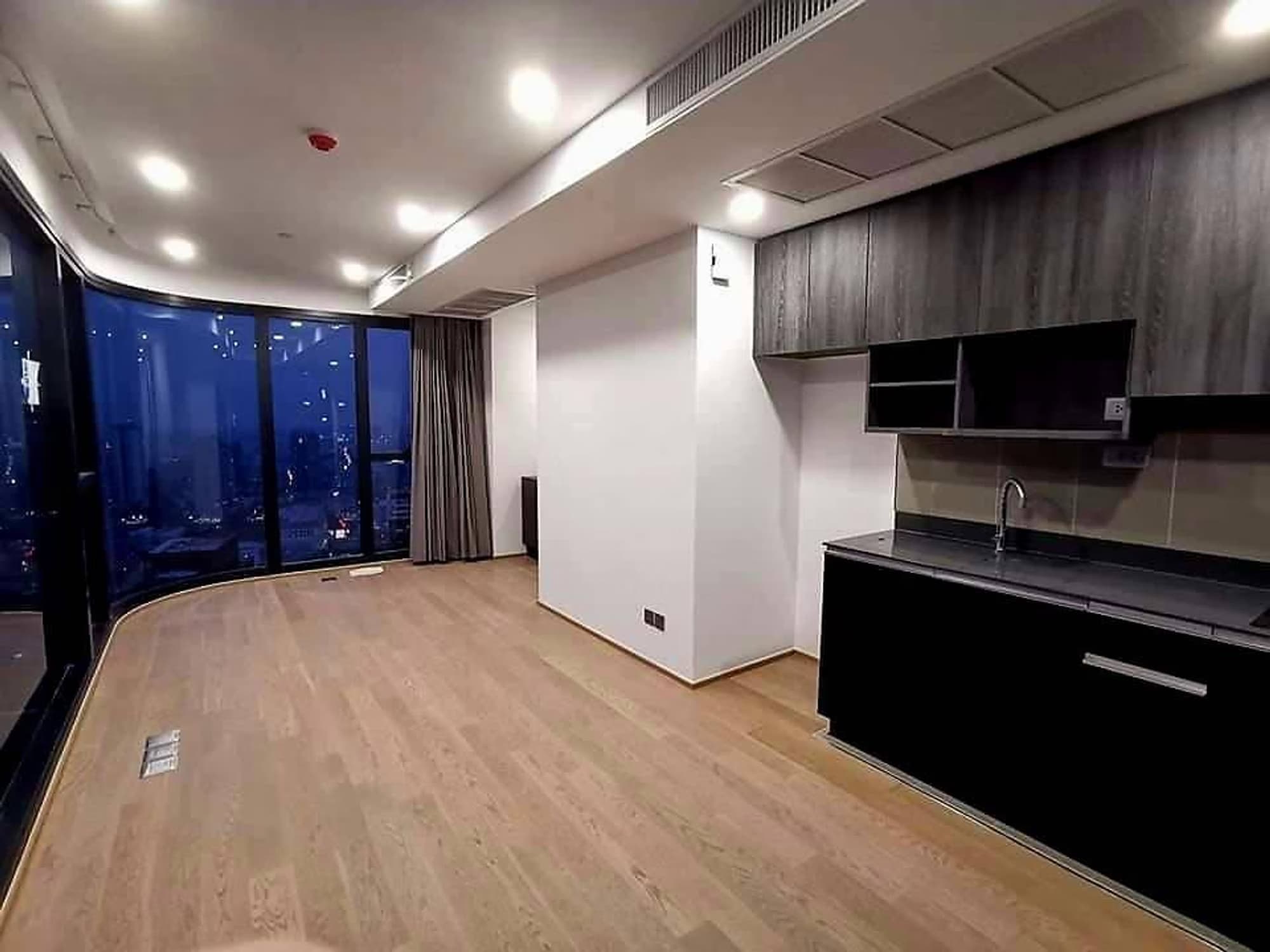 Condo for Sale at Ashton Chula-Silom - Image 3