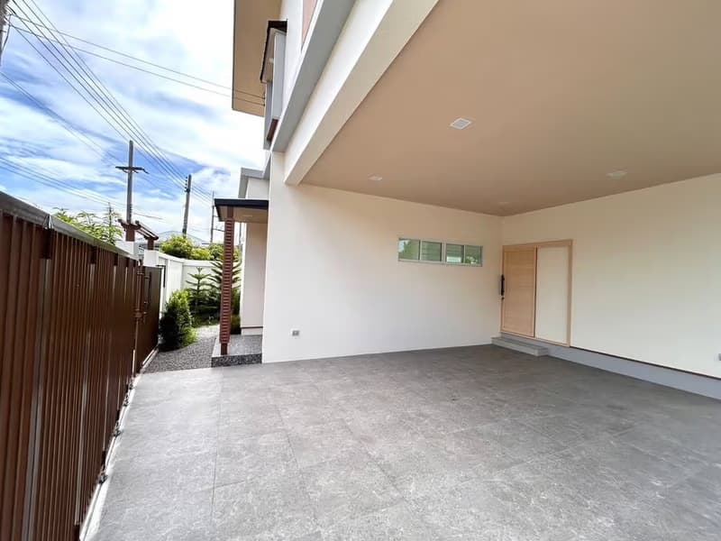 4 Bed House for Sale in San Sai