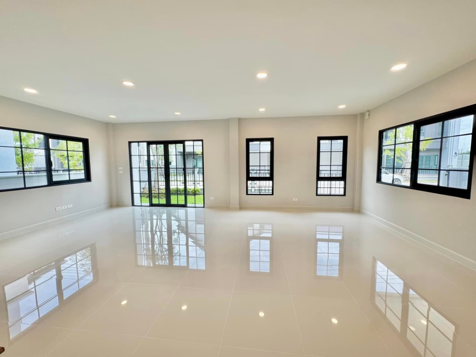 4 Bed House for Sale in Bang Phli, Samut Prakan - Image 28