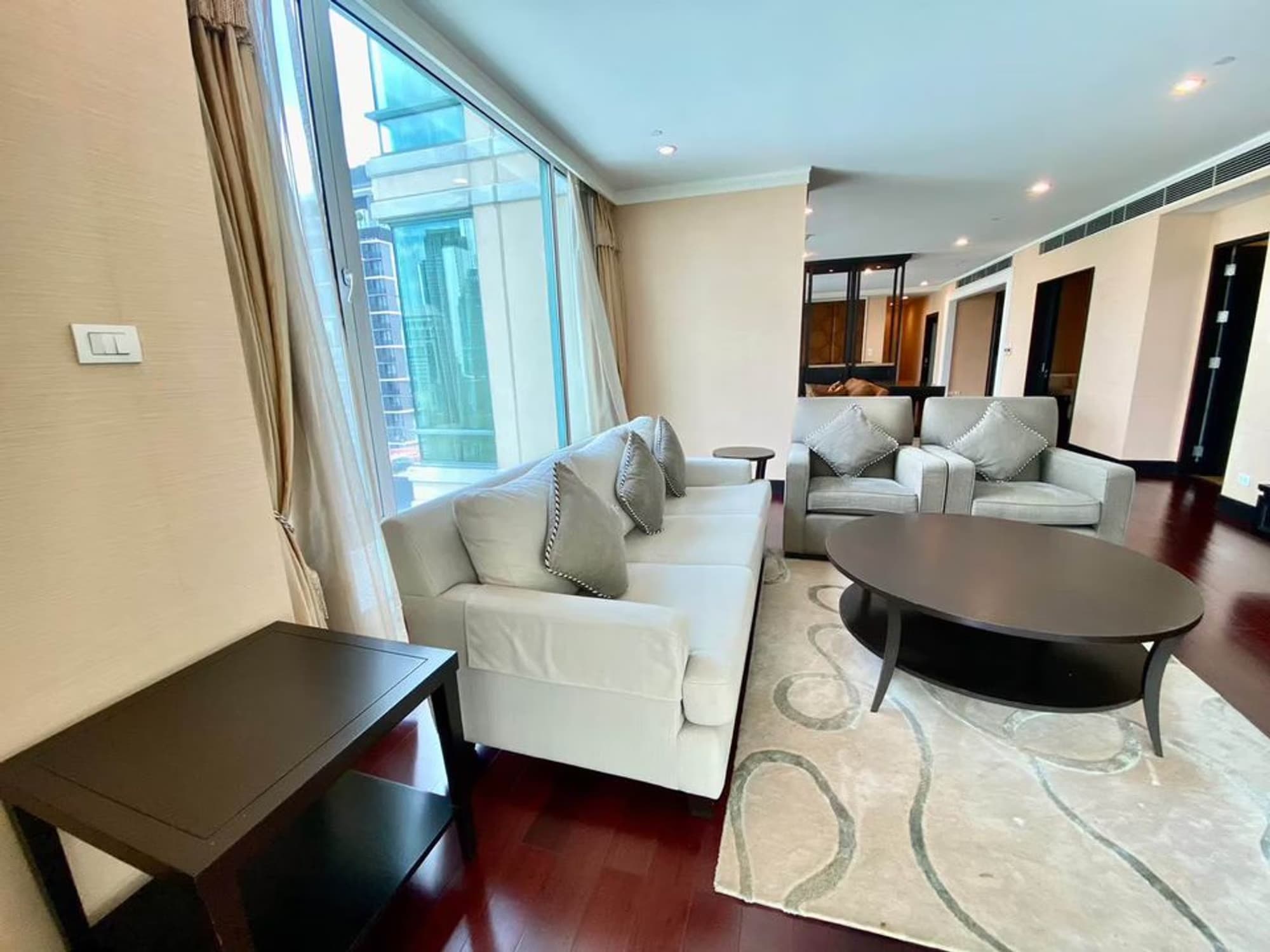 Condo for Rent at The Park Chidlom - Image 36