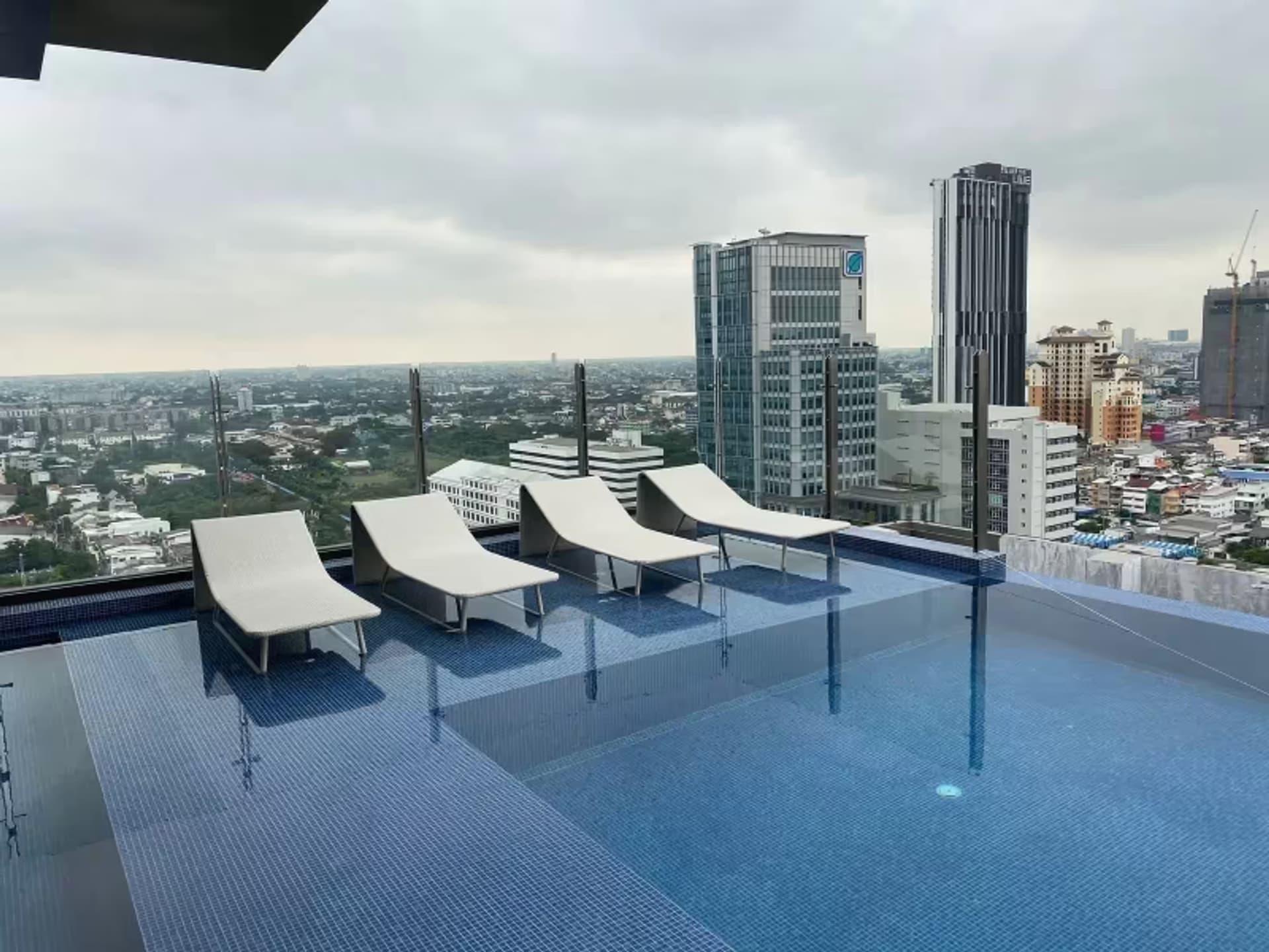 1 Bedroom Condo - Image 2