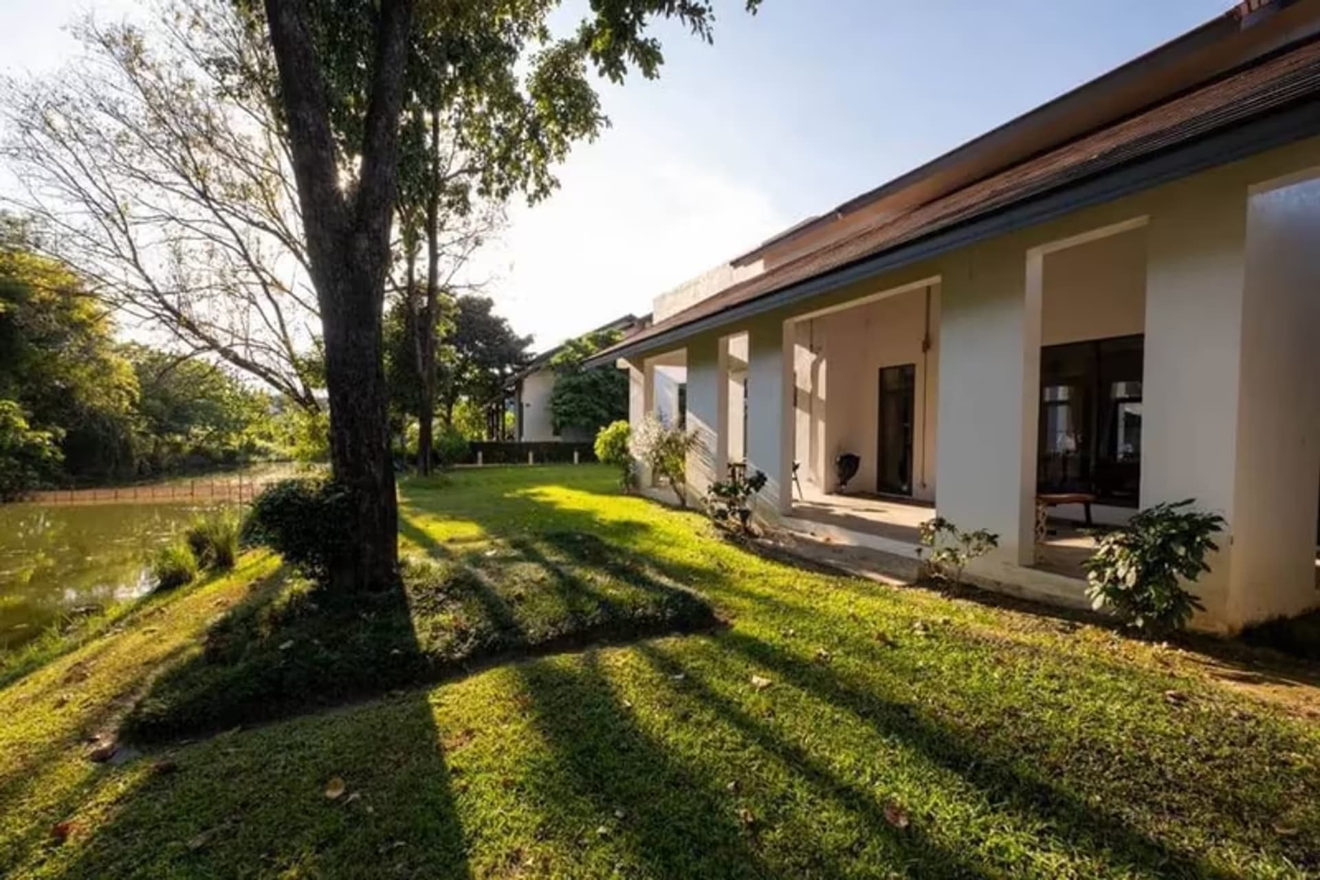 Luxury 3-bedroom lakeside home in a small community in Mae Rim - Image 12