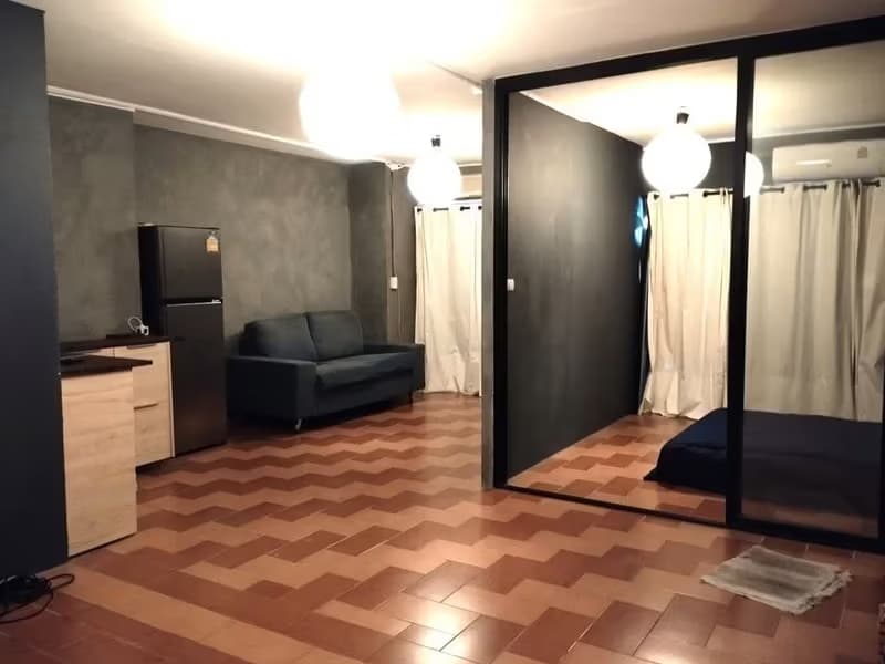 Condo for Sale at Sathorn Suite