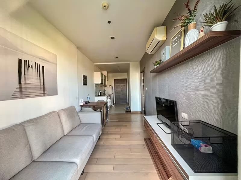 Condo for Rent at Astra Condo