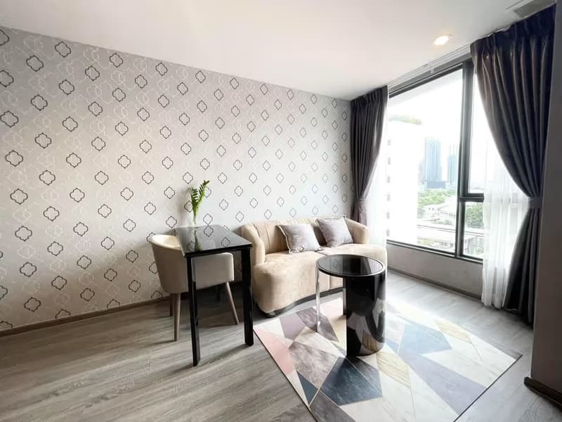 1 Bedroom Condo