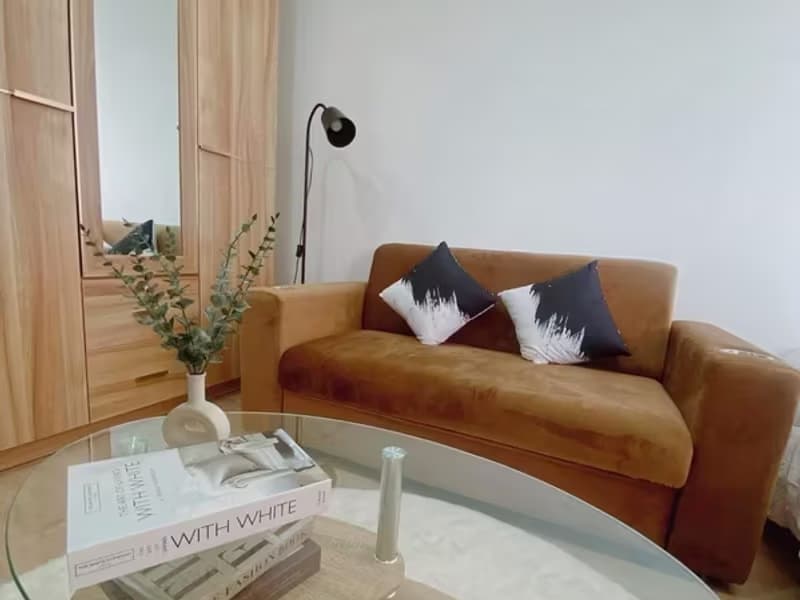 1 Bedroom Condo