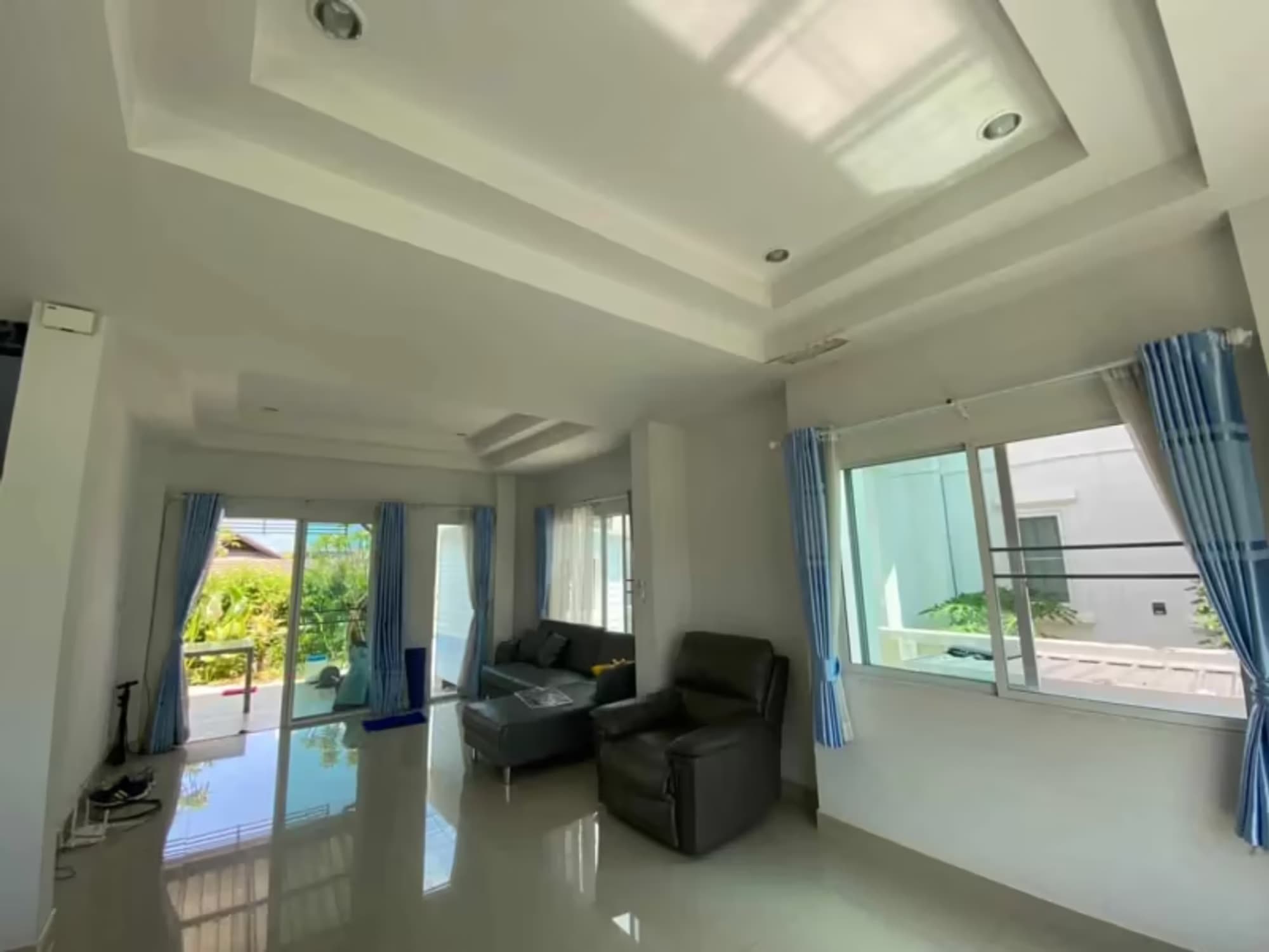4 Bedroom House - Image 4