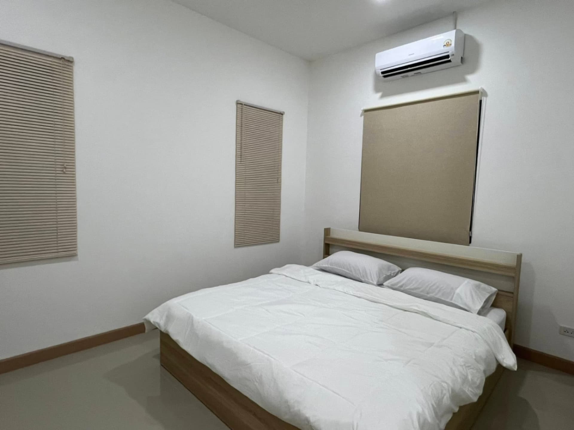 3 Bed House for Rent in Hang Dong - Image 16