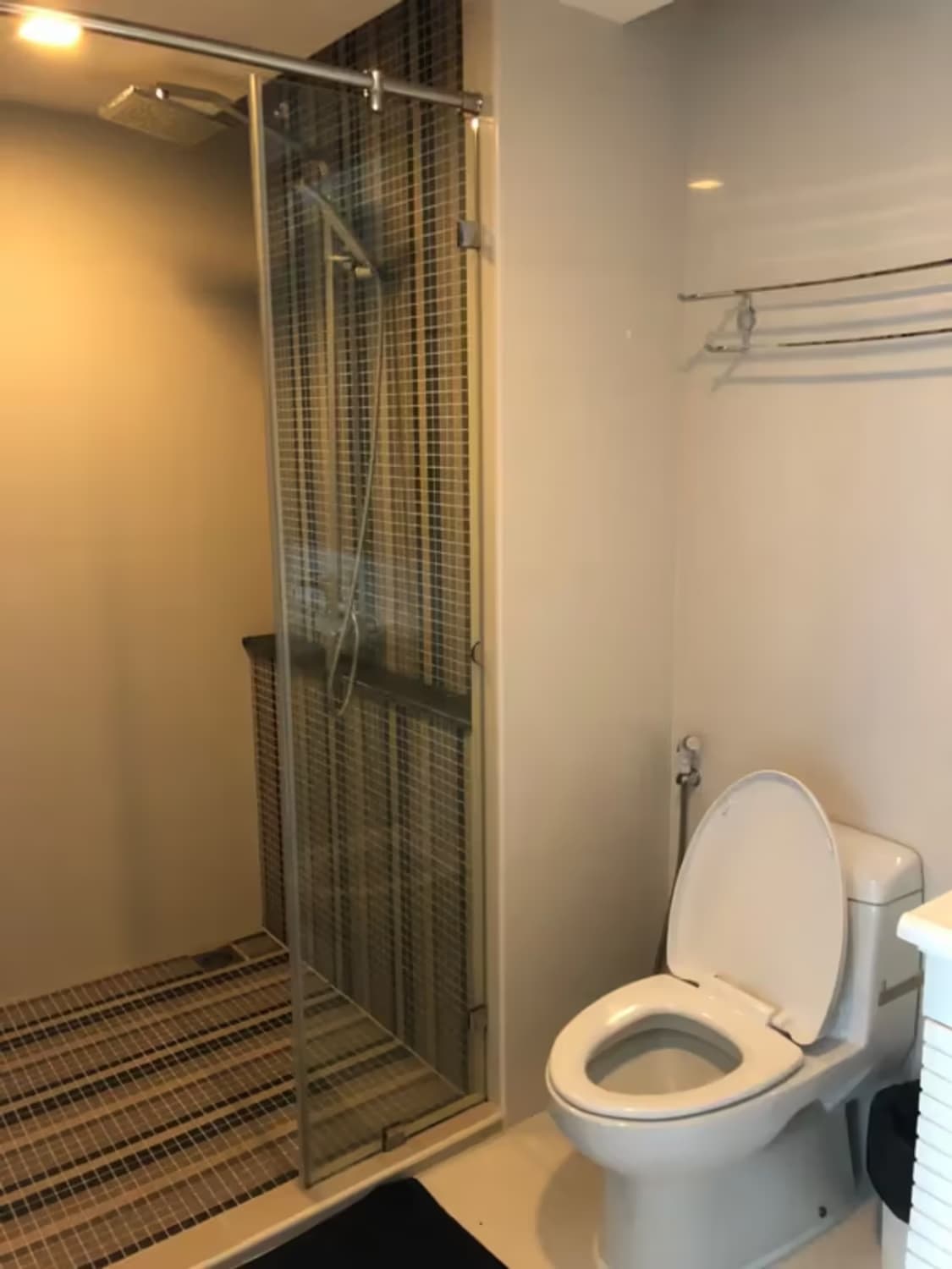 2 Bedroom Condo - Image 1