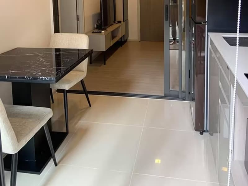 1 Bedroom Condo