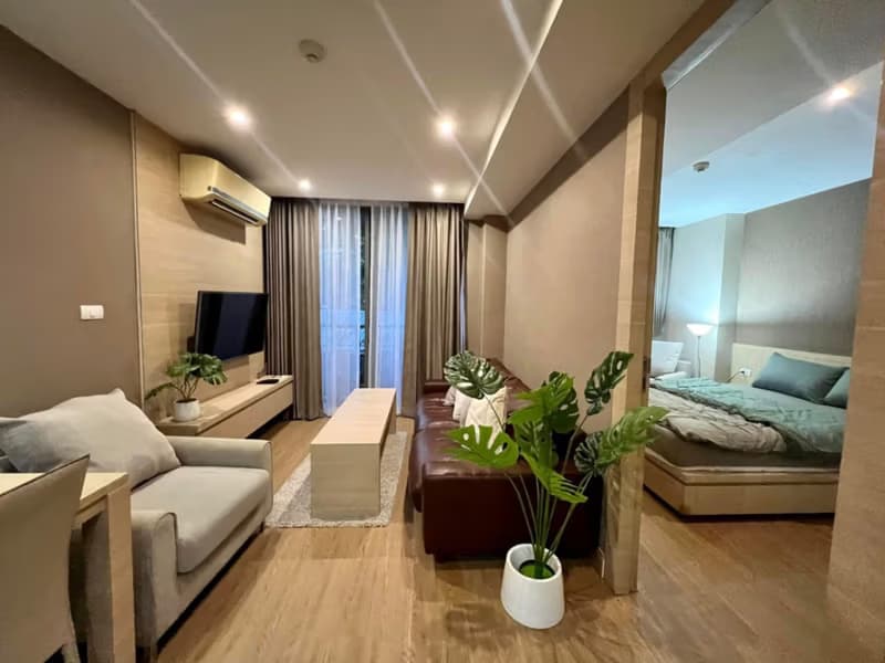 1 Bed Condo for Rent in Bang Rak