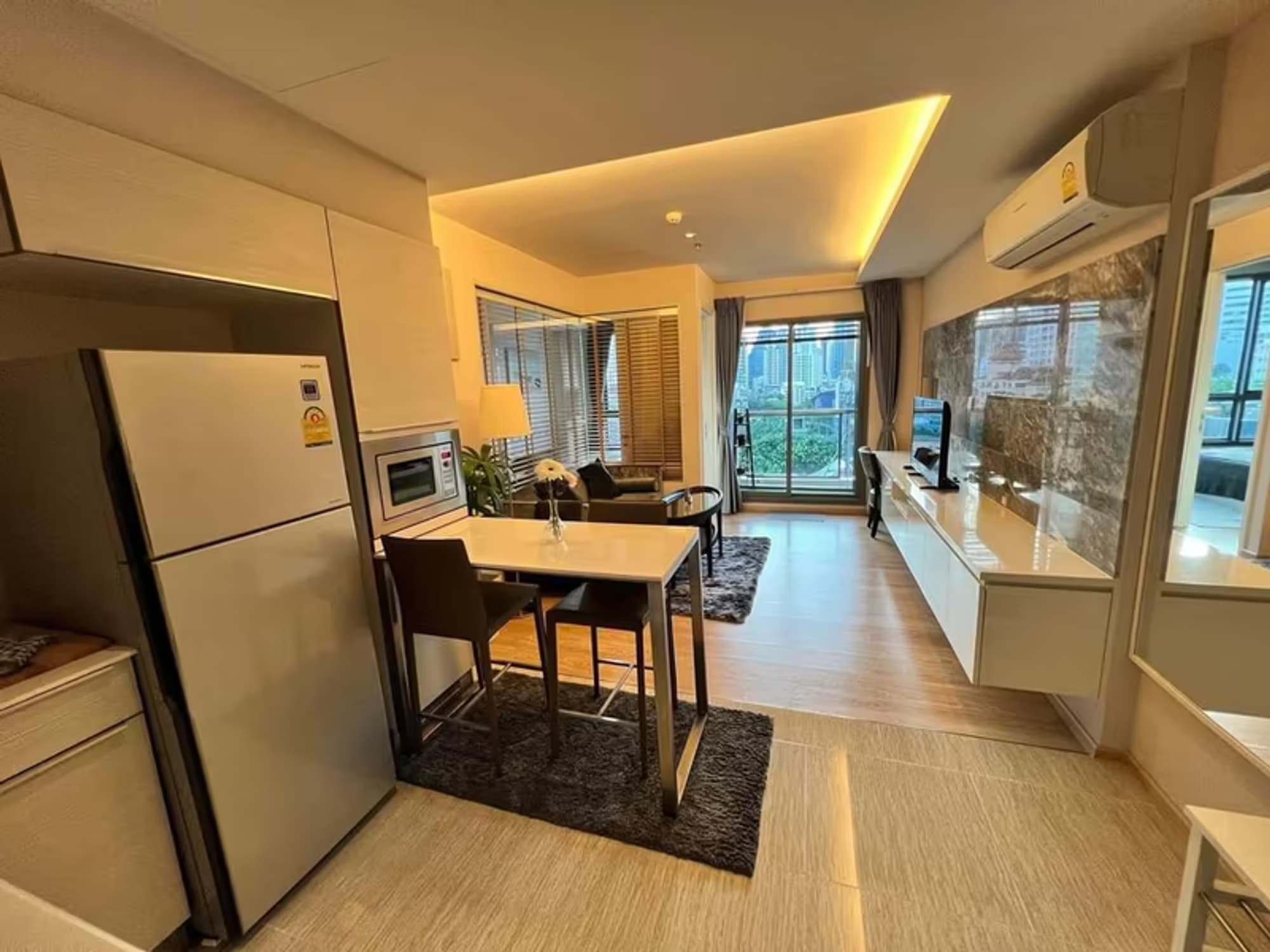 1 Bedroom Condo For Rent H Sukhumvit 43 - Image 1
