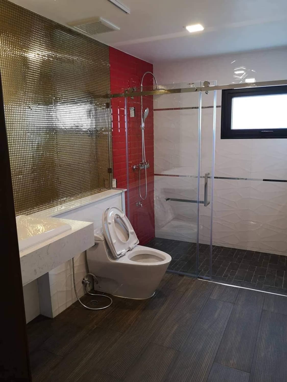 4 Bedroom House - Image 10