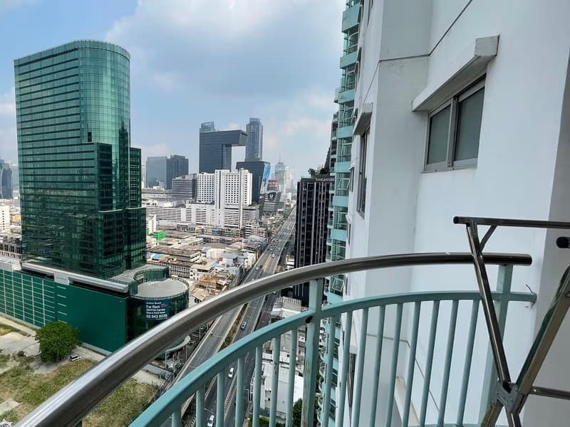 Condo for Sale at Supalai Park Asok-Ratchada