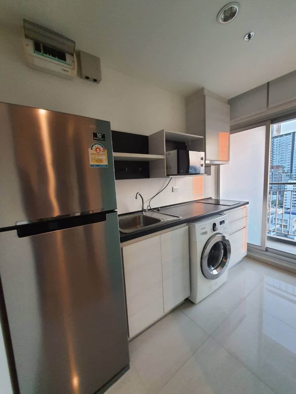 Condo for Rent at Life Ratchadapisek - Image 10