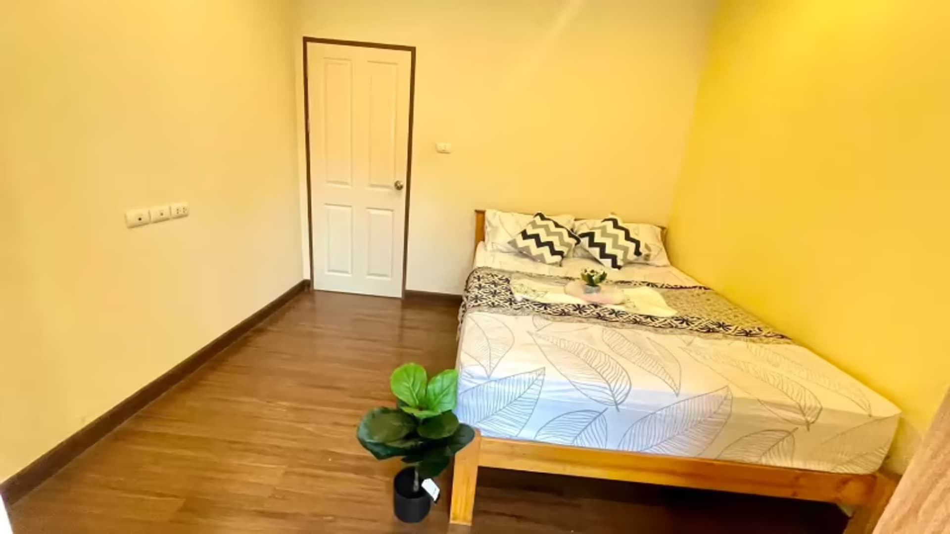 4 Bedroom House - Image 10
