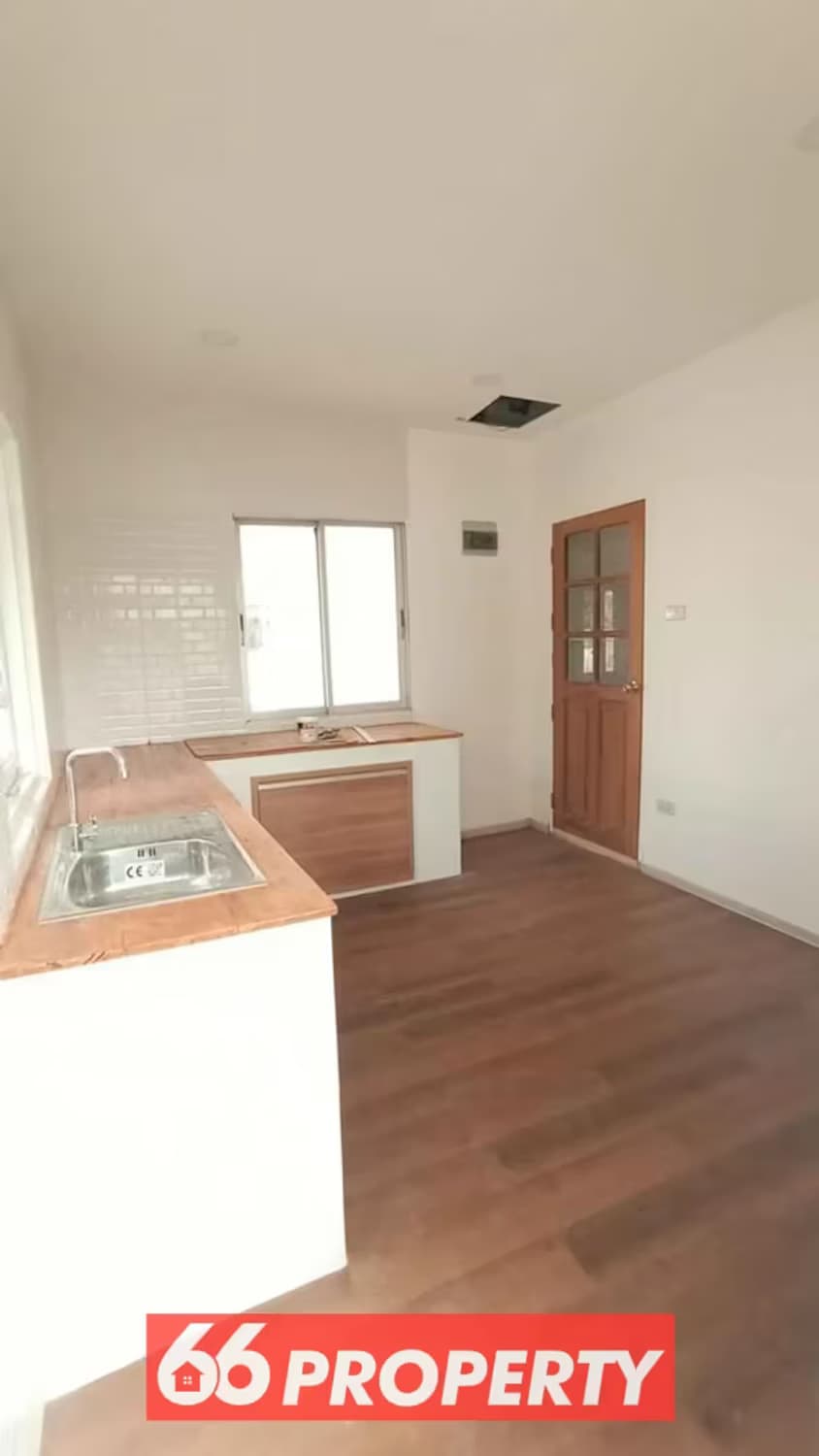 3 Bedroom House - Image 5