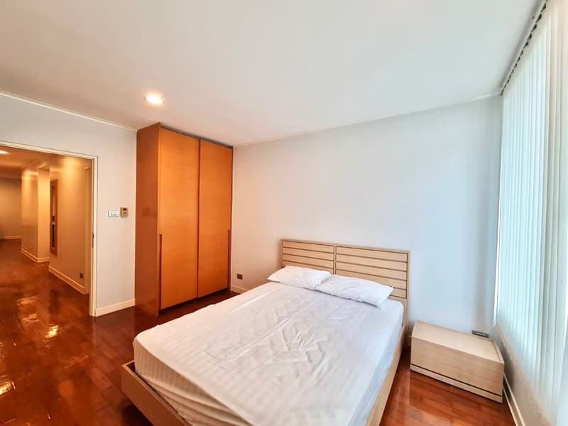 3 Bed Condo for Rent in Pathum Wan