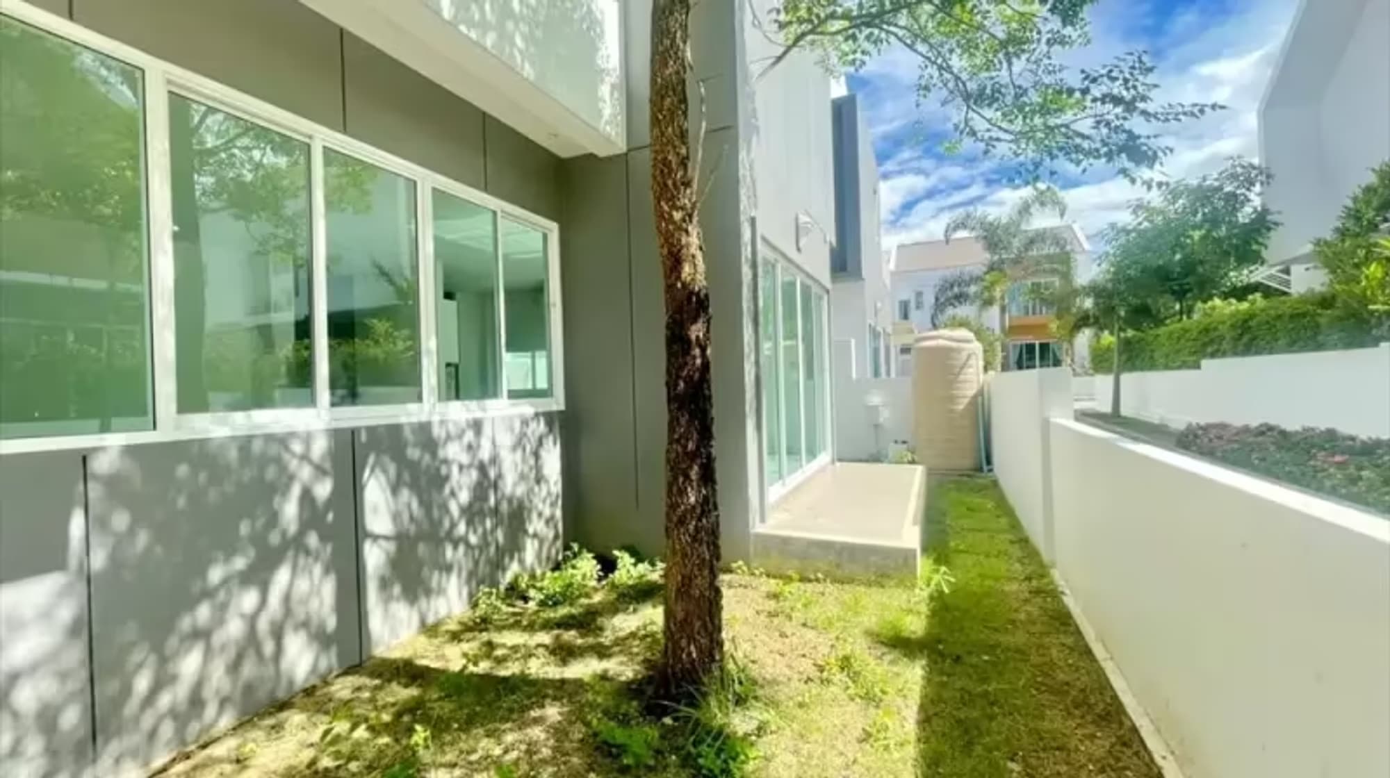 2 Bedroom House - Image 11