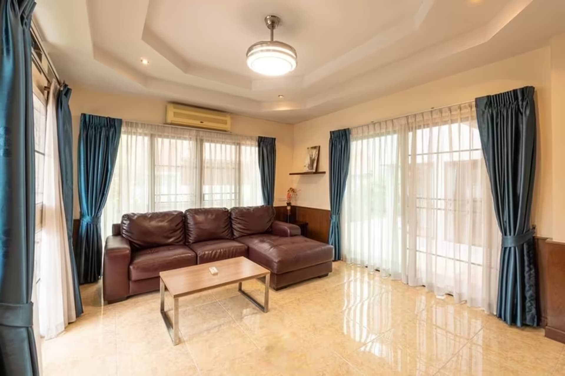 4 Bedroom House - Image 4