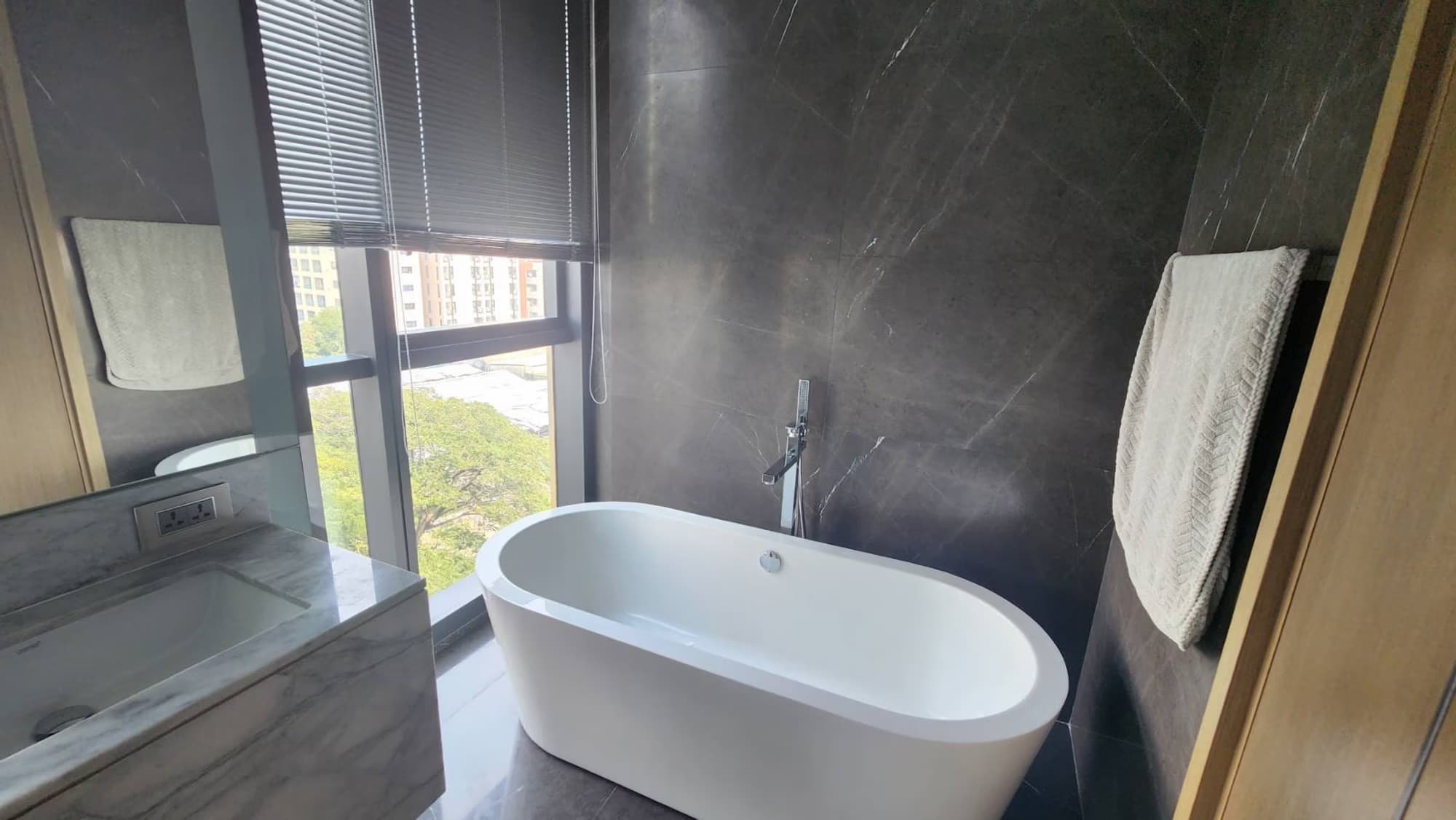 2 Bed Condo for Sale in Watthana - Image 5