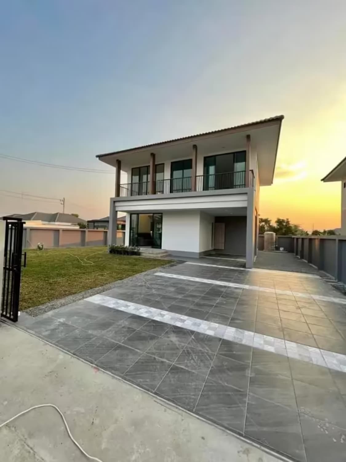 3 Bedroom House - Image 16