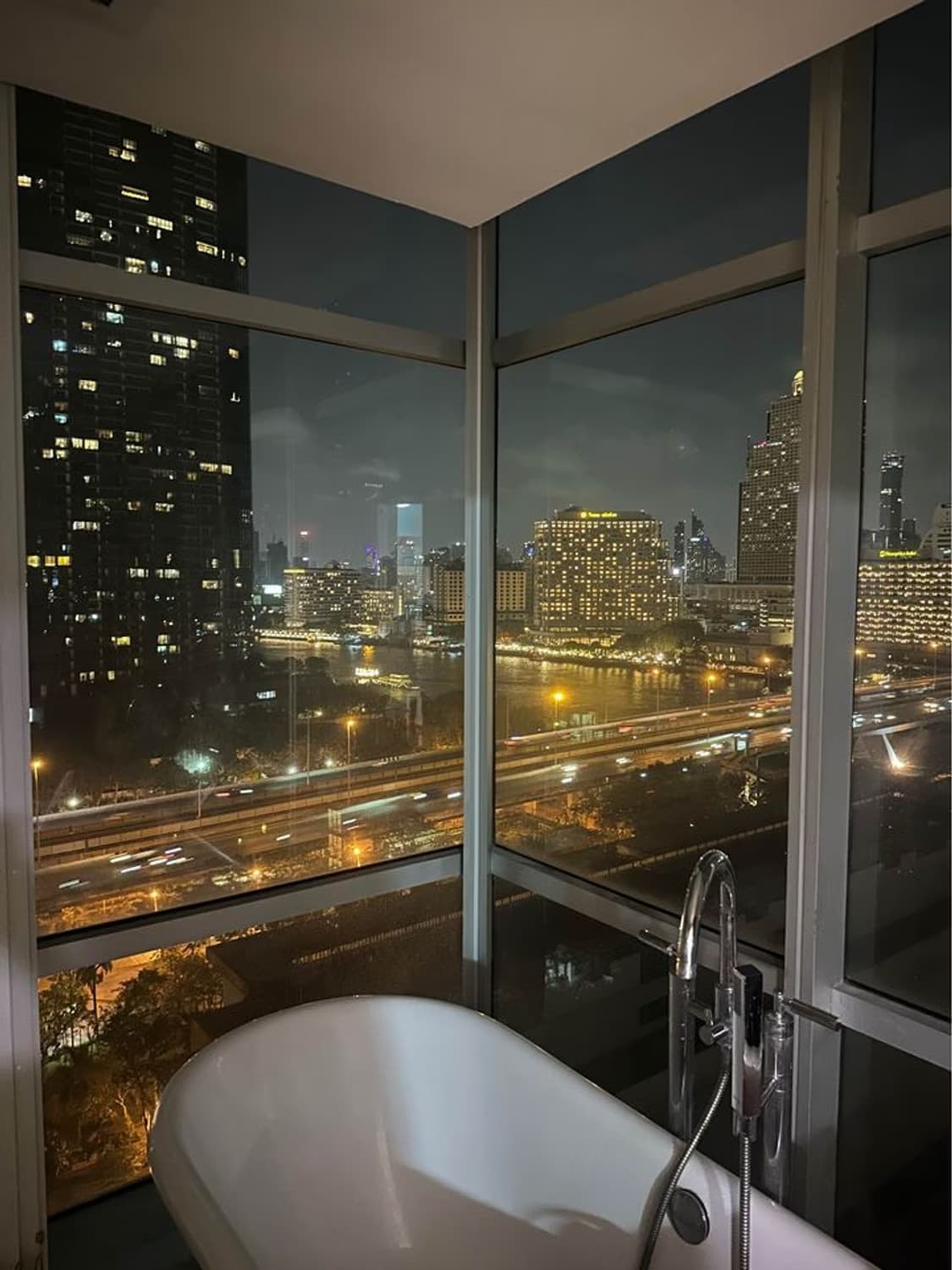 Condo for Sale at Baan Sathorn Chaopraya - Image 10