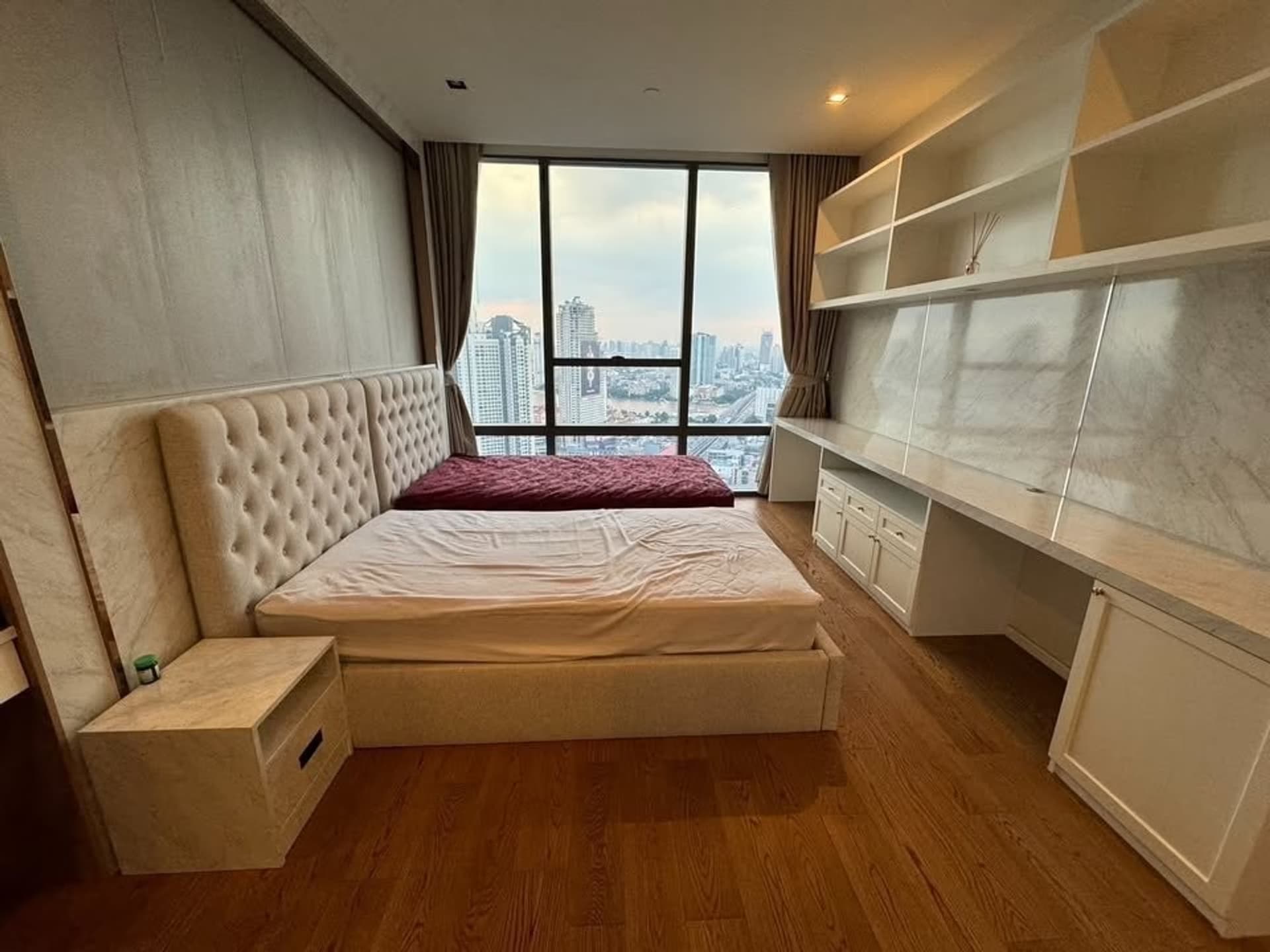 1 Bed Condo for Rent in Sathon - Image 4