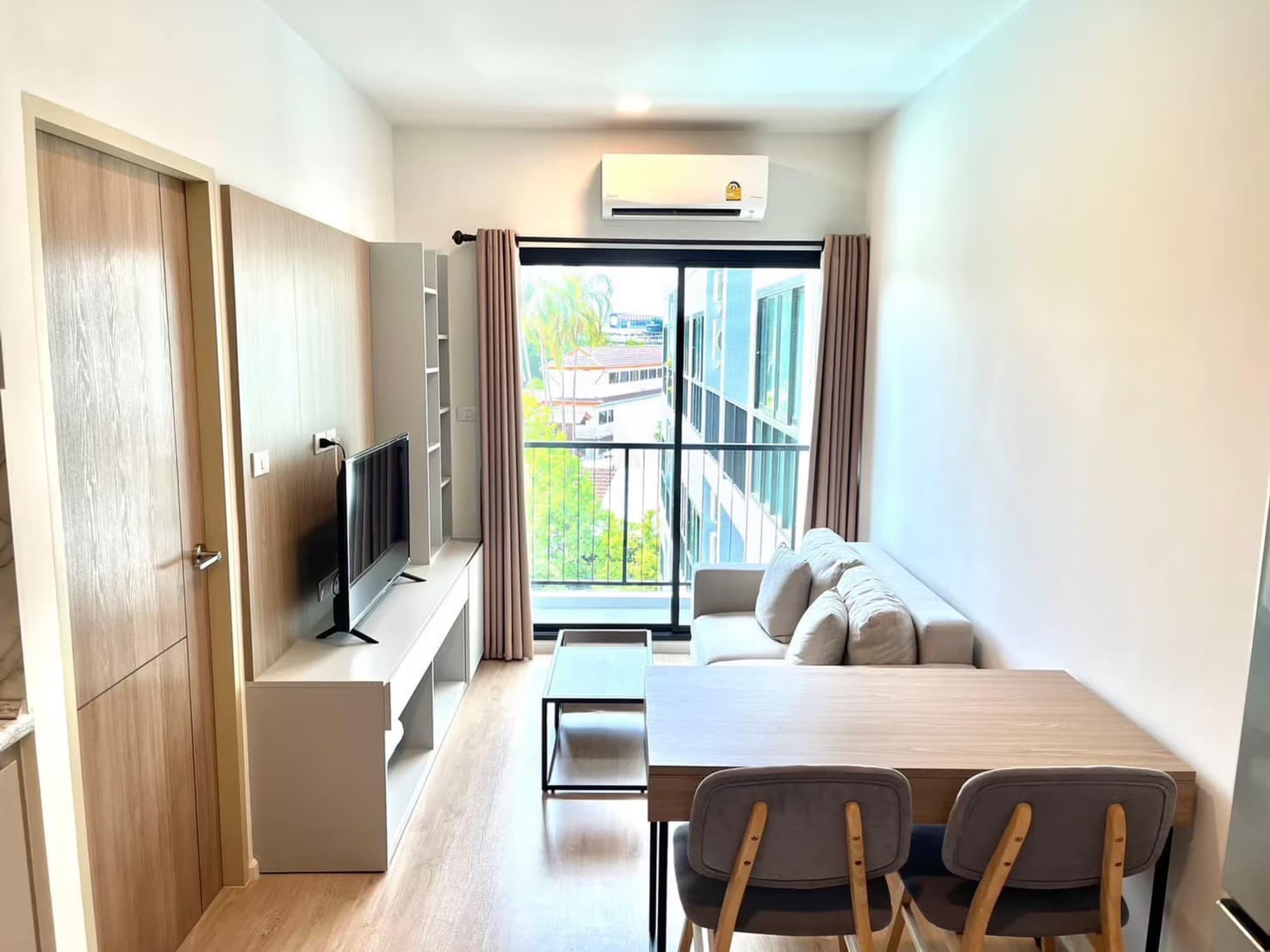 1 Bed Condo for Sale in Mueang Chiang Mai - Image 1