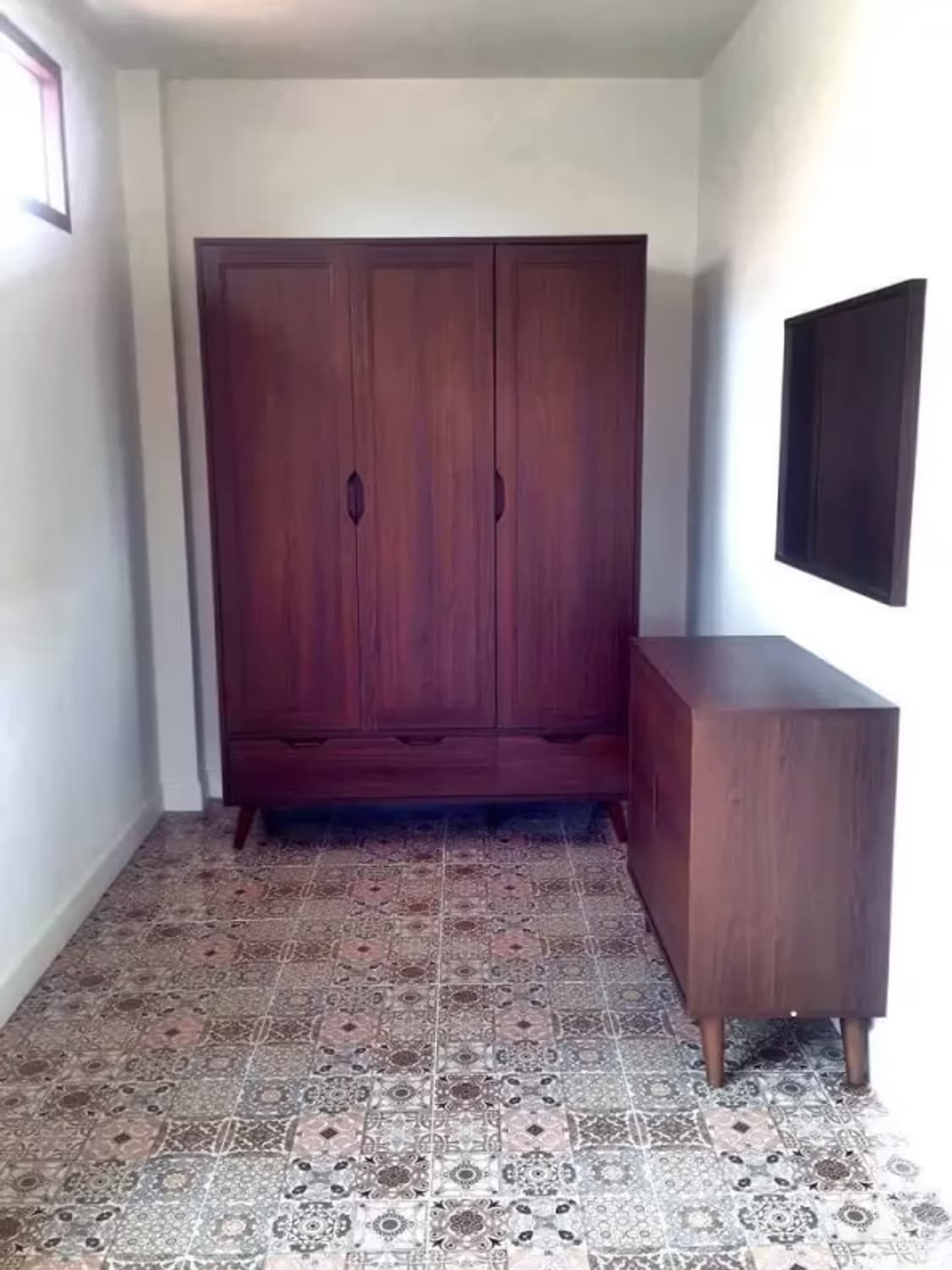 3 Bedroom House - Image 7