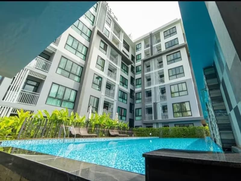 1 Bedroom Condo